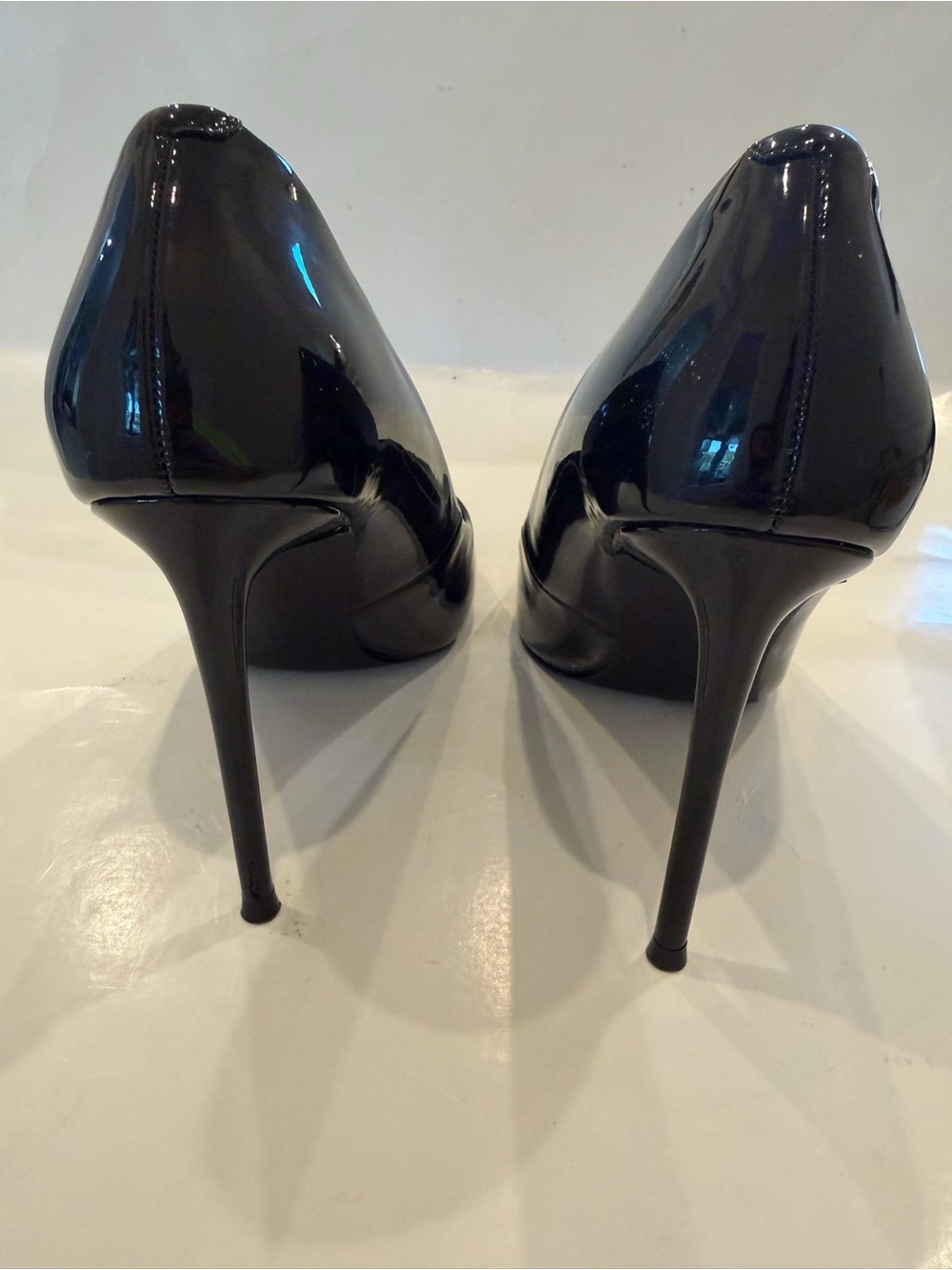Steve Madden Black Patent Pointed-Toe Pumps Size 8 - Picture 8 of 13